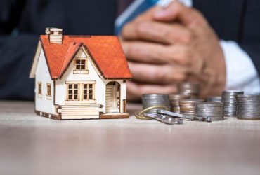 Find the potential buyer of the house